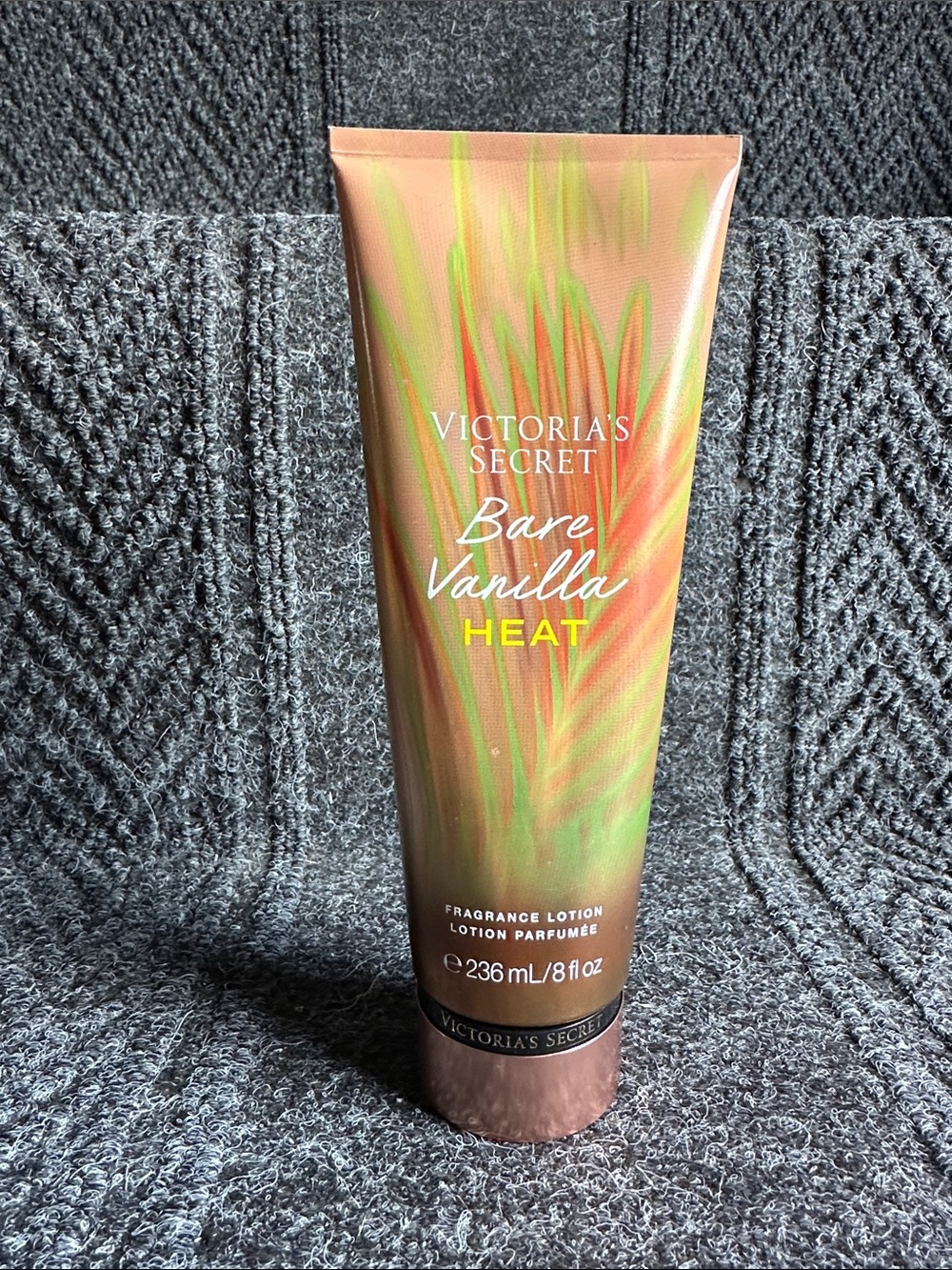 Victoria’s Secret Bare Vanilla Heat Body Lotion - Picture 7 of 7